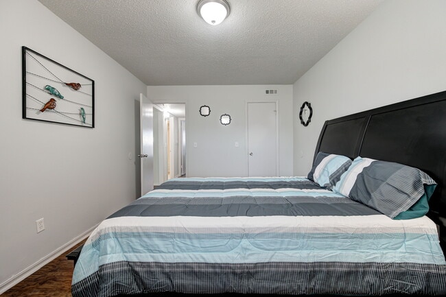 Photo - The Shelton Apartments