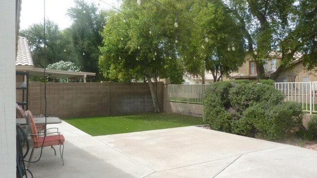 Photo - 1600 W Gail Dr