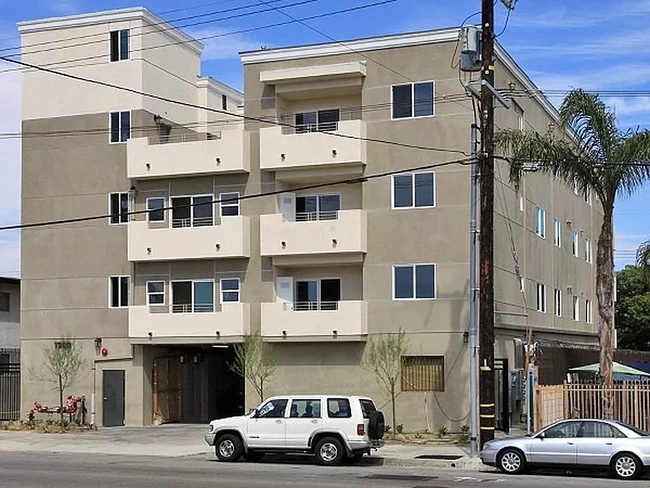 Building Photo - 7500 Vineland Ave Rental