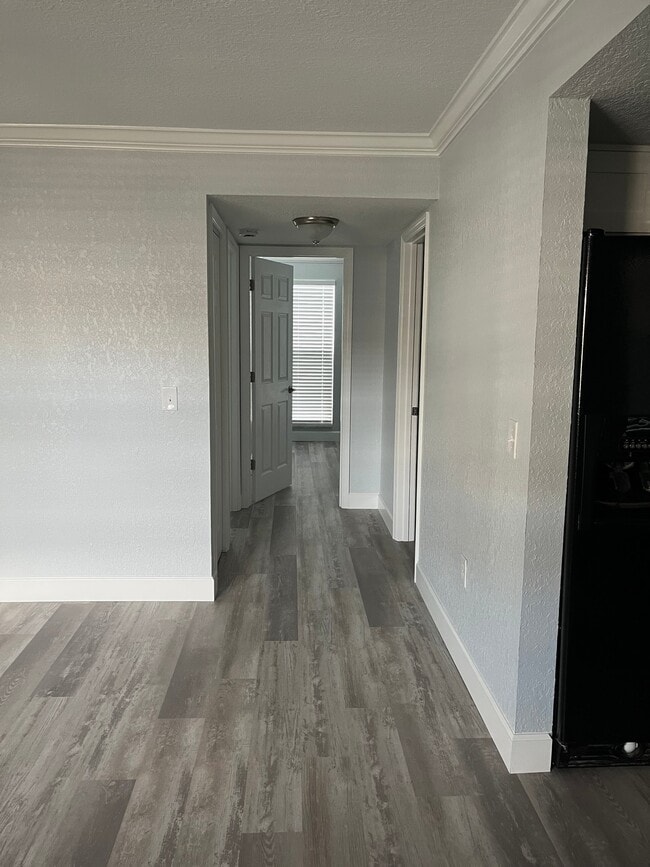 1859 Shore Dr S Unit 208