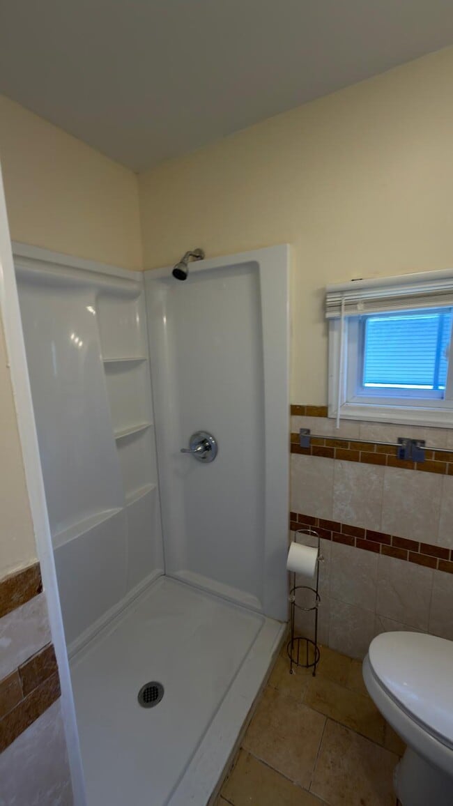 Photo - 346 S 10th St