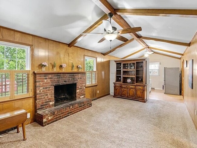 Photo - 703 Edwards Rd