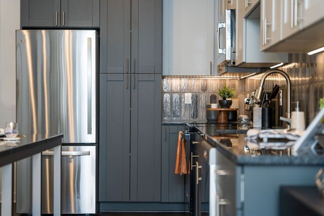 Photo - Crescent at Chevy Chase