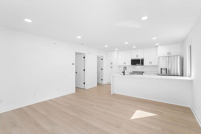 Photo - 1411 Chesapeake St Unit 1411-C
