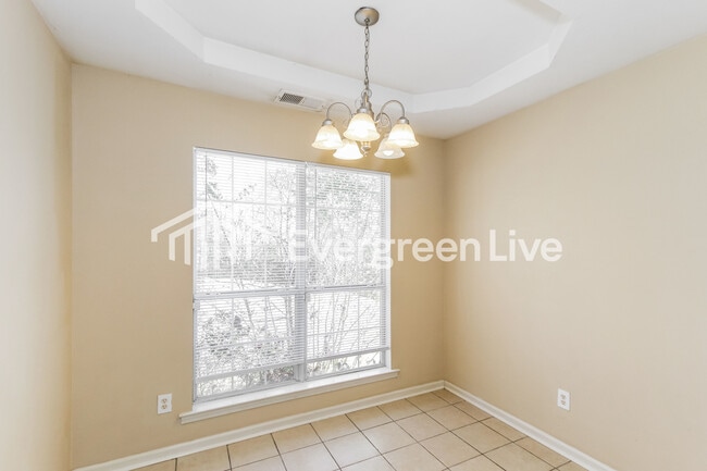 Photo - 513 Camden Cove Cir