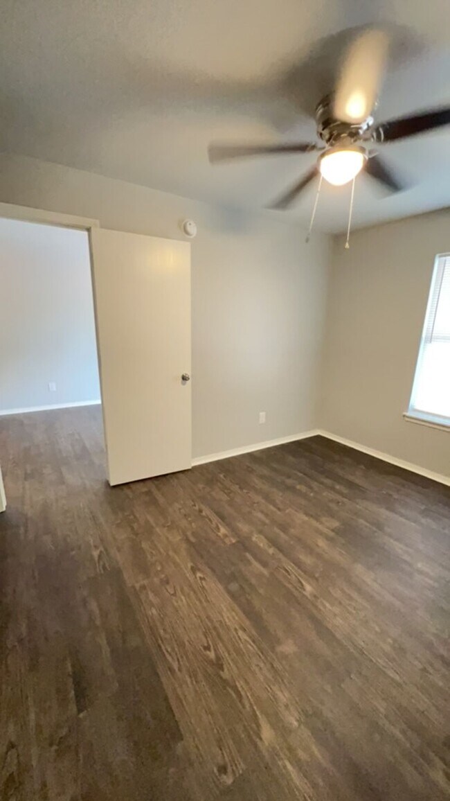 Photo - C&W Lowell Road Apartments