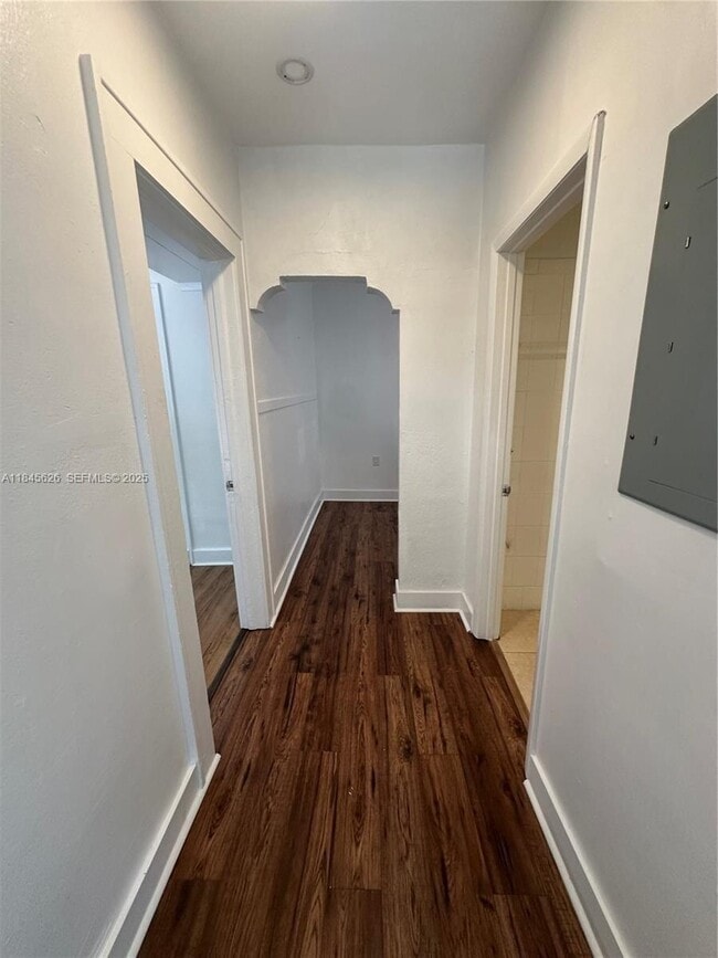 267 NW 33rd St Unit 2