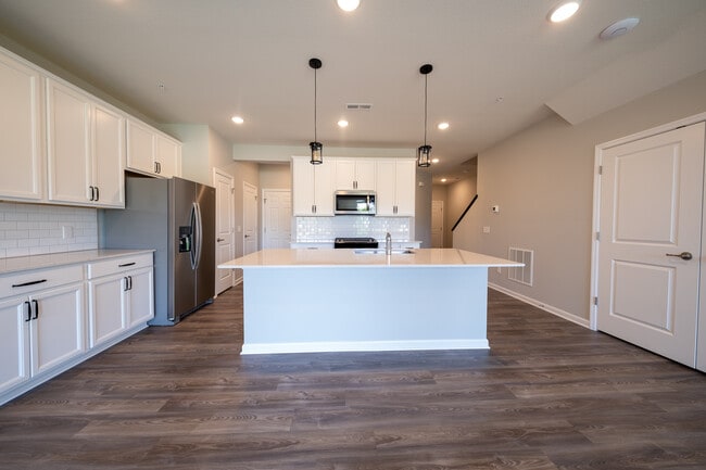 Photo - 17937 Giants Wy