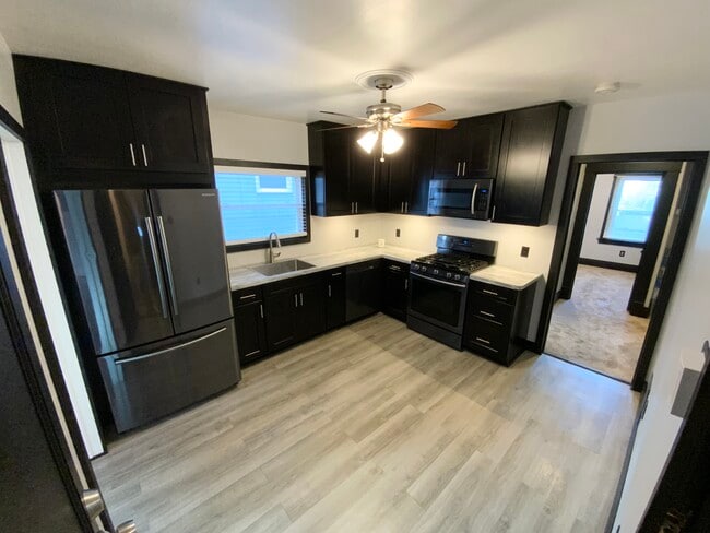 Photo - 40 Saint Florian St Unit Lower