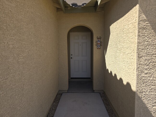 Photo - 40 W Cottonwood Ln