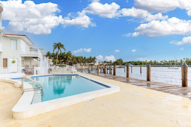 Photo - 2508 Bay Dr Unit 114