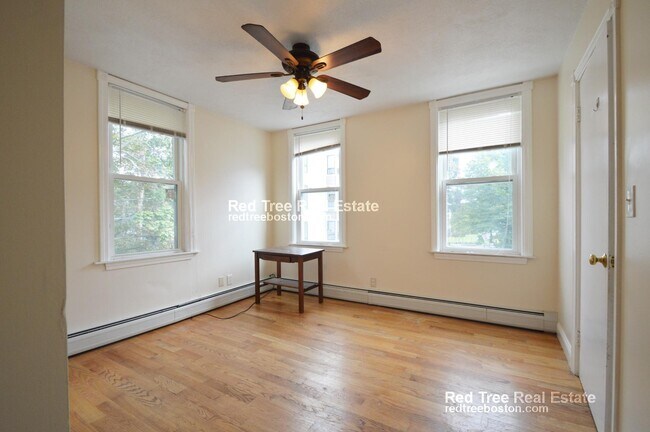 10 Leverett St Unit 2