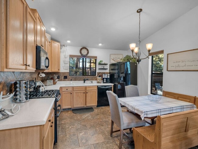 Photo - Cozy Furnished Country Club Home