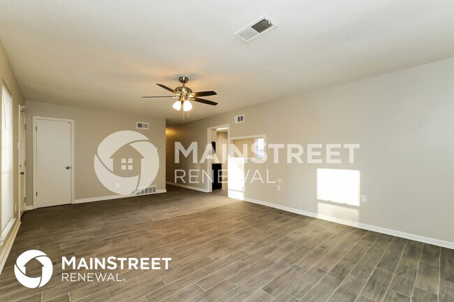 Photo - 2570 Hillcrest Dr