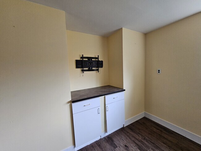 Photo - 8211 Dogwood St