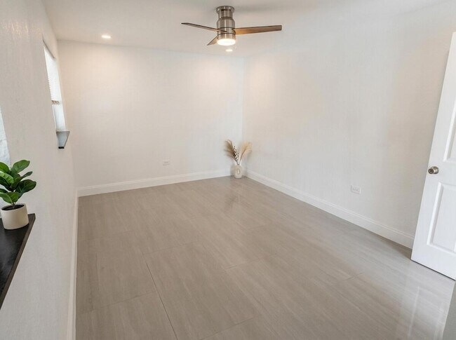 825 Truman St Unidad 2