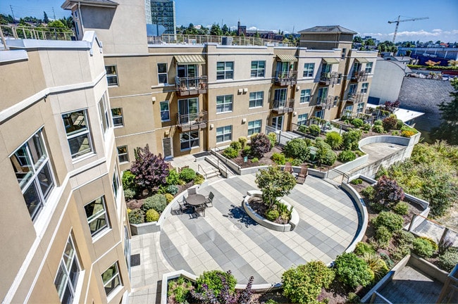 Florera Greenlake - Florera Greenlake Apartments