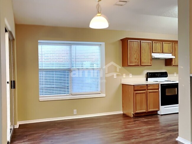 Photo - 1420 Mosscreek Dr