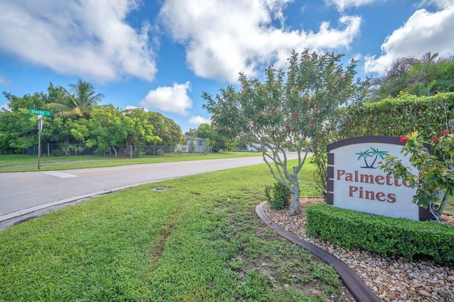 Photo - 10985 Christopher Ave