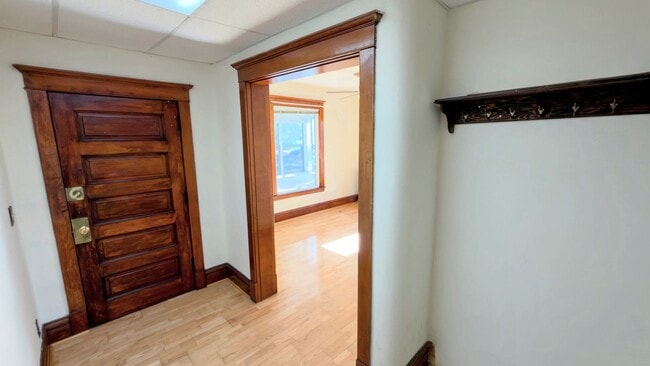 Photo - Spacious 2 Bedroom Apartment in Northeast Unit 1