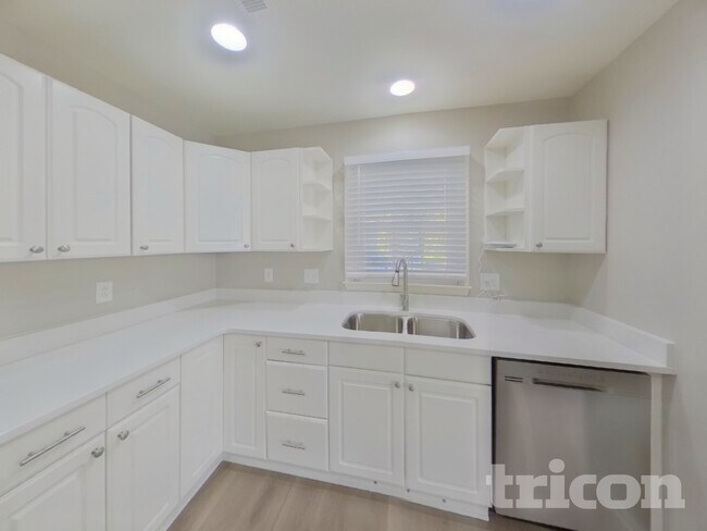 Photo - 8129 Blairtree Ct