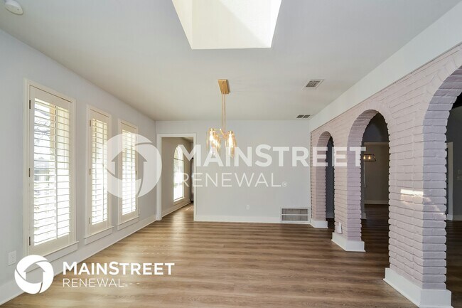 Photo - 2505 Westridge Dr