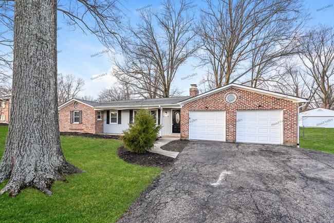 Building Photo - 818 Danny Dr