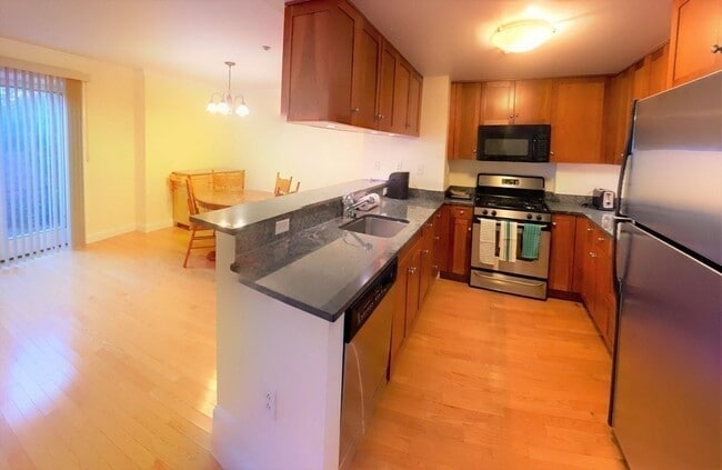 Photo - 2 St Paul St