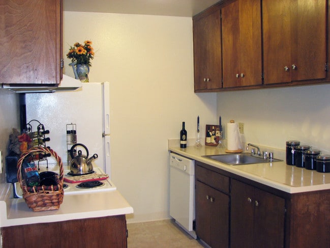 Photo - Summerwood Apartments