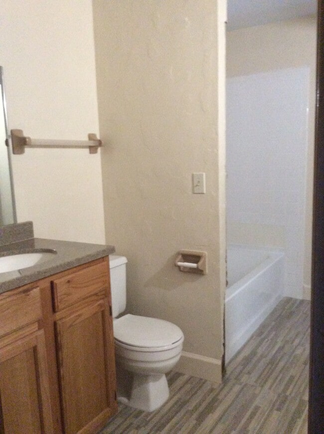 4520 SW 37th Ln Unit D