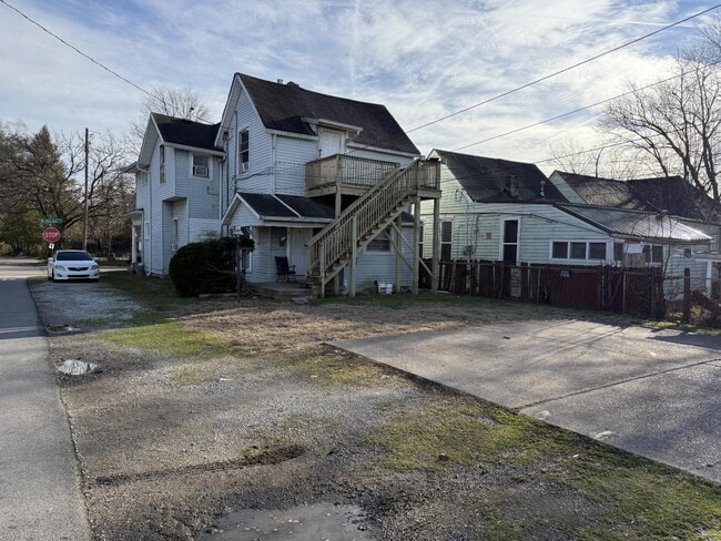 Photo - 2235 Ekin Ave