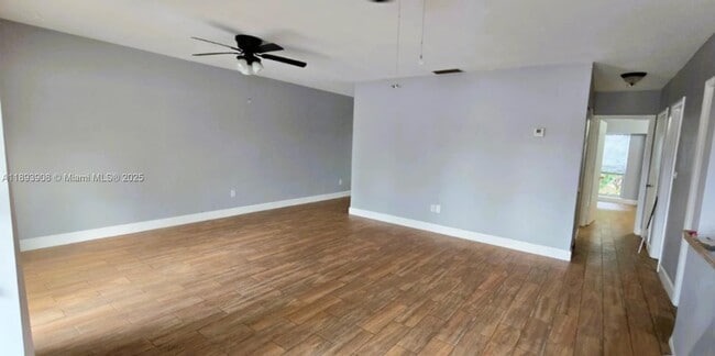 Photo - 7318 Twin Sabal Dr
