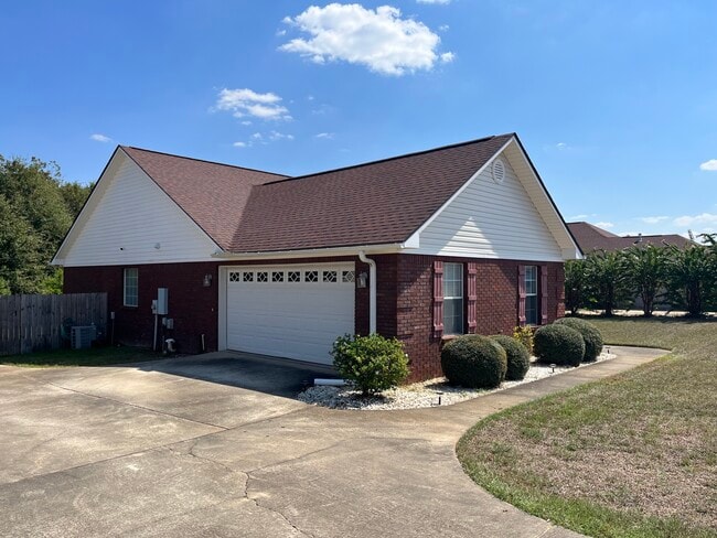 Photo - 206 Legacy Dr