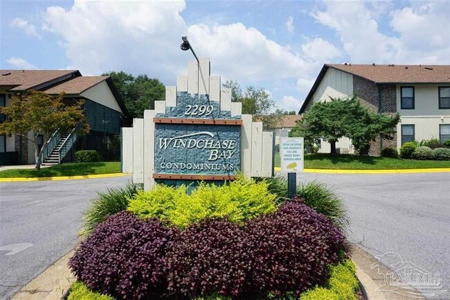 Building Photo - 2299 Scenic Hwy Unit P-1