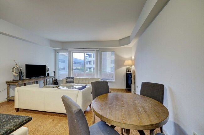 Photo - 3505 Sage Rd Unit 308