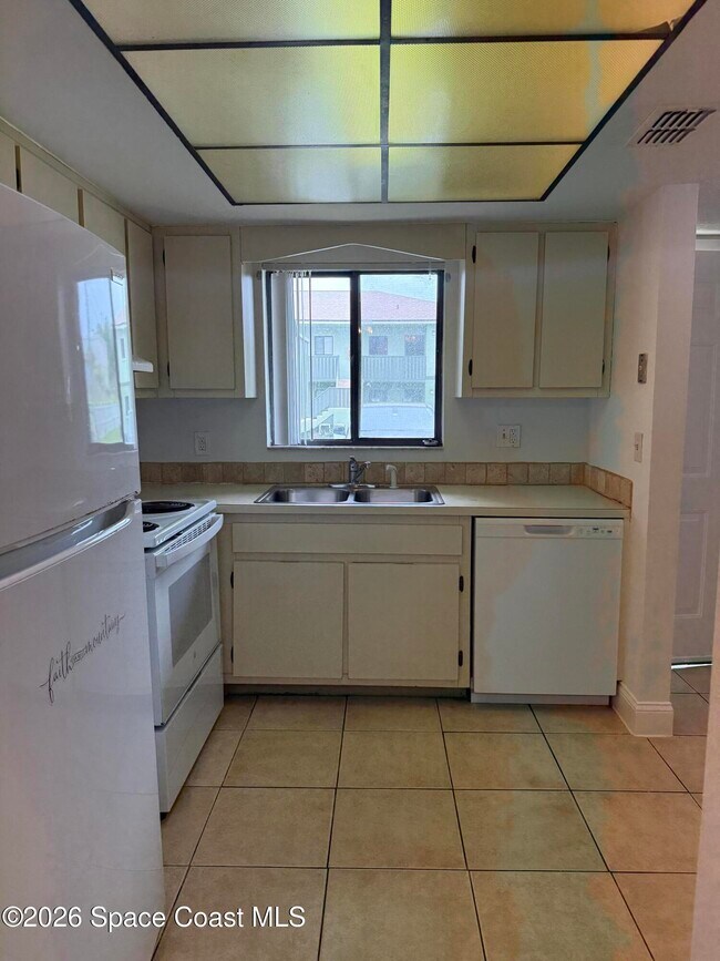 Photo - 1554 University Ln Unit 301