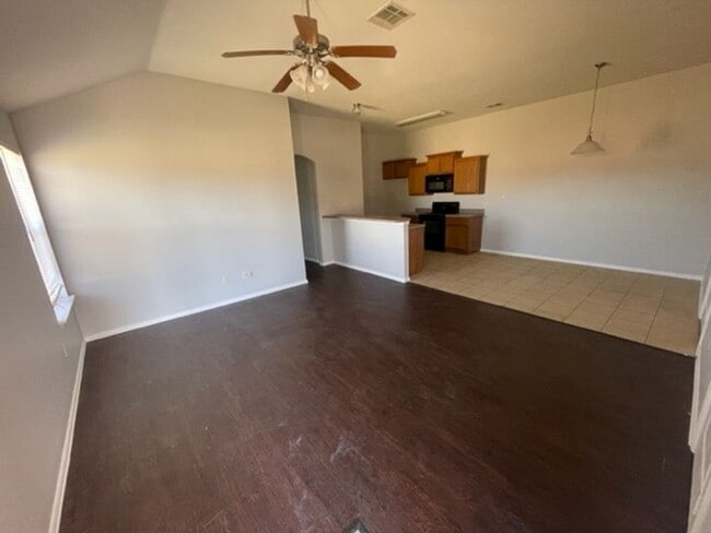 Photo - 1912-2000 Prosperity Trail Unidad 2000 Prosperity Trl