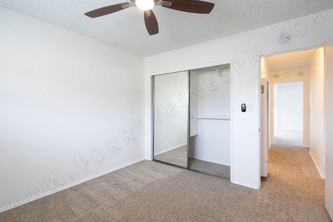 Photo - *2 WEEKS FREE* Beautiful 2 Bedroom in Amazing Sail Bay Location with Parking! Unit 3817