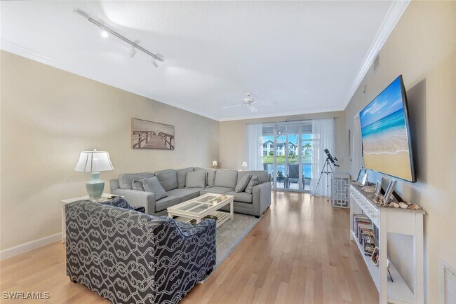 Photo - 818 Tanbark Dr Unit 103