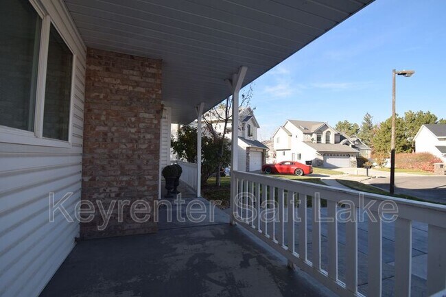 Photo - 1814 Whisperwood Cir