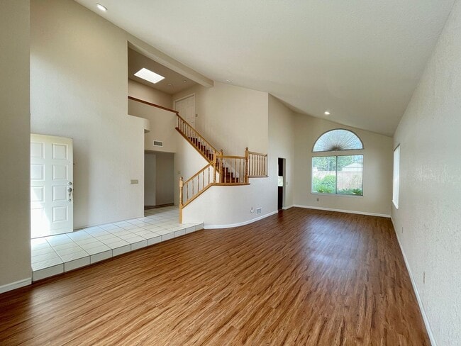 Photo - 1951 Devonshire Dr