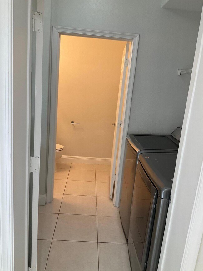 Photo - 6639 Hidden Cove Dr