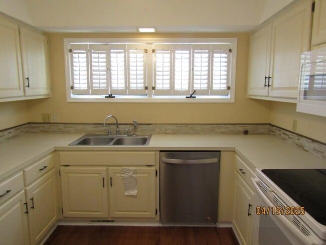 Photo - 603 Colony Dr