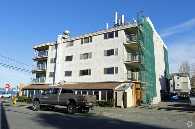 Alki Shores Apartments