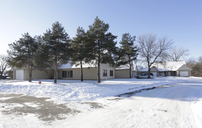 Bloomington Family Townhomes - Bloomington Family Townhomes