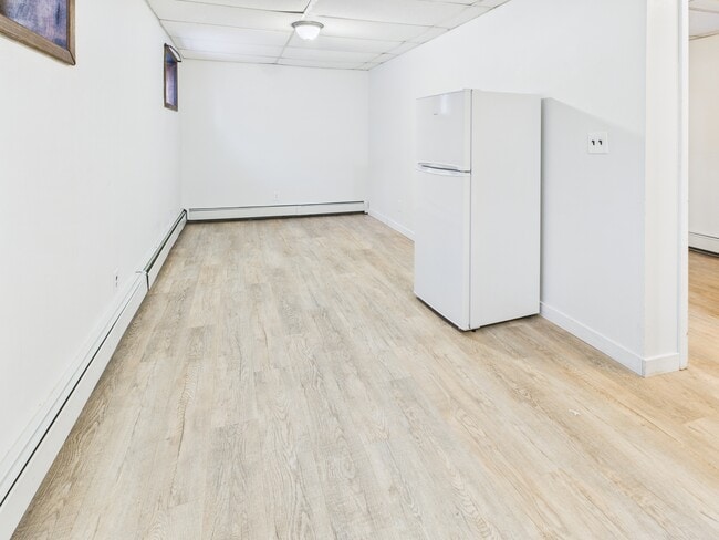 Photo - 2763 Mack Blvd Unit 4