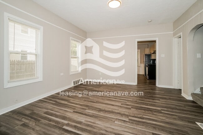 Photo - 3807 Woburn Ave