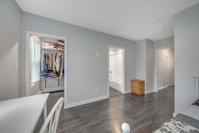 Photo - 10 Chelsea St Unidad #3