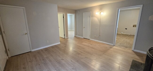 Photo - 2719 Clayton Dr NW