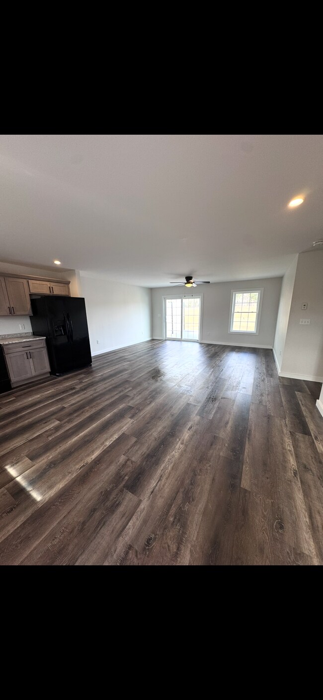 Photo - 222 New Boston Rd